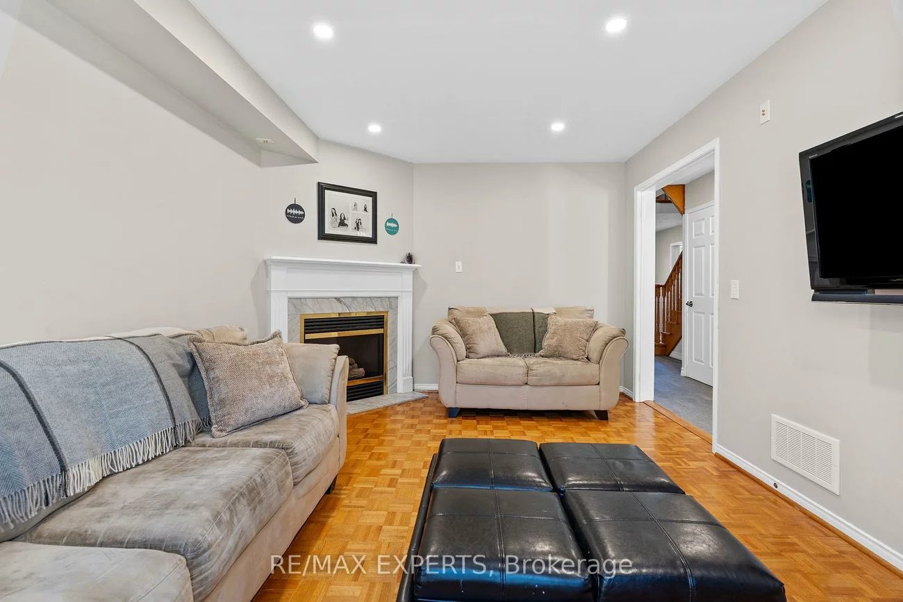 8, Strawberry Hill, Bolton East, Caledon