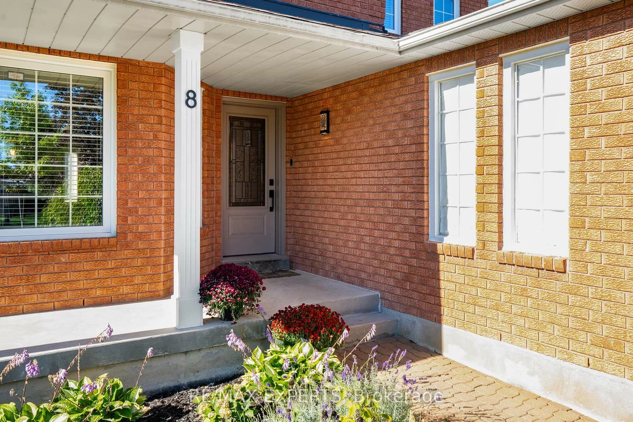 8, Strawberry Hill, Bolton East, Caledon