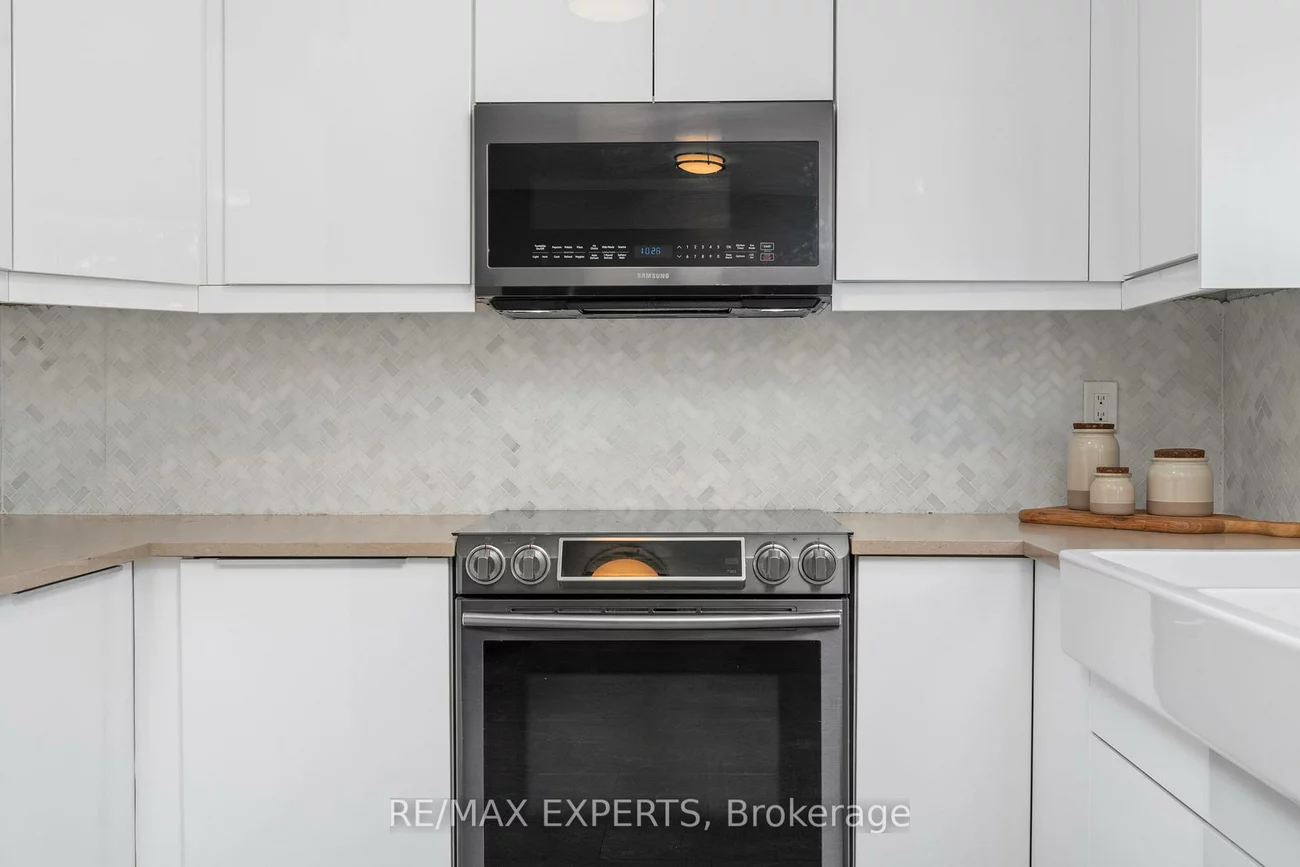 8, Strawberry Hill, Bolton East, Caledon