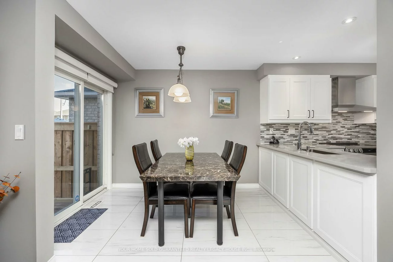 105, Knoll Haven, Bolton North, Caledon