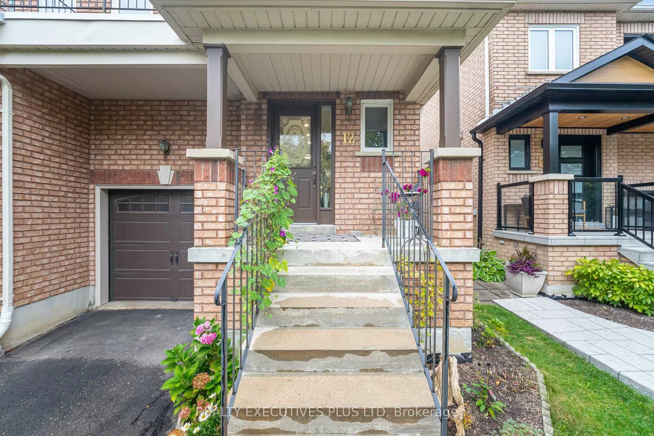 12, Manorwood, Bolton North, Caledon