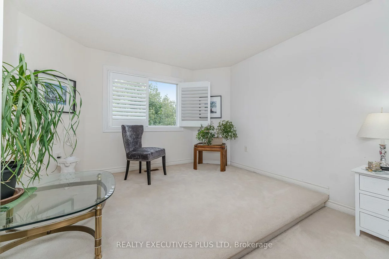 12, Manorwood, Bolton North, Caledon