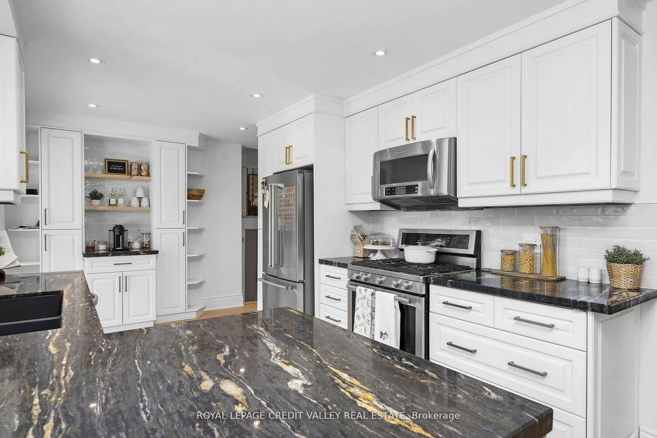 47, Larry, Caledon East, Caledon