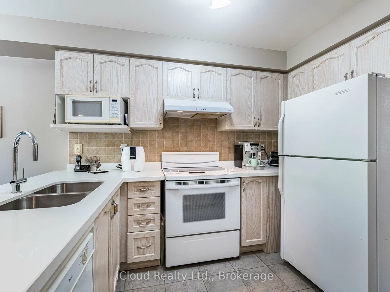 82, Hanton, Bolton East, Caledon