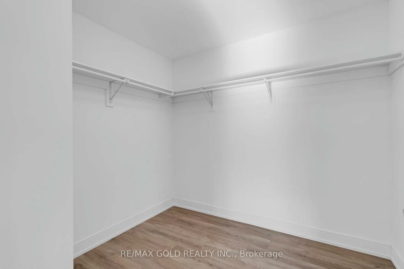 26, Desiree, Bolton West, Caledon