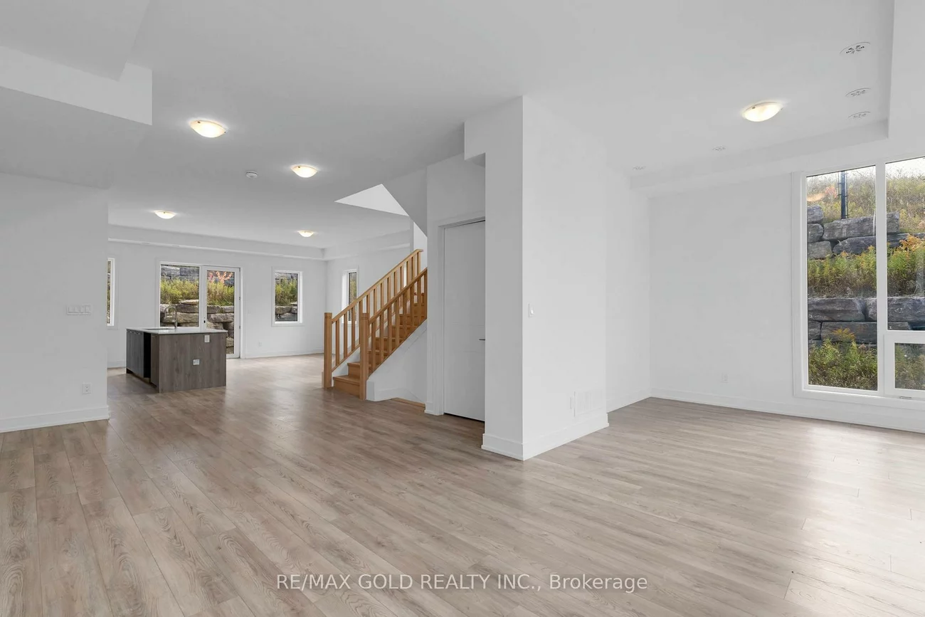 26, Desiree, Bolton West, Caledon