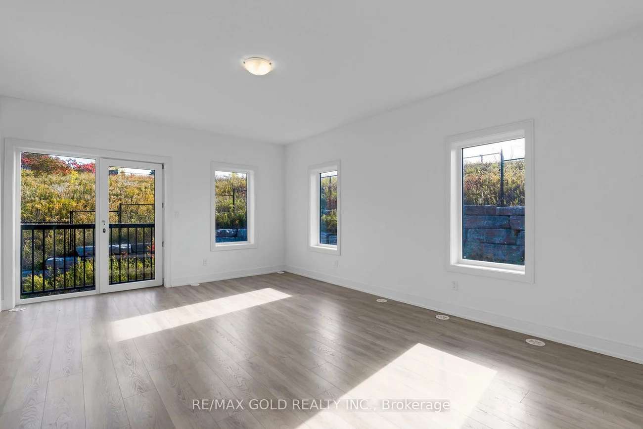 26, Desiree, Bolton West, Caledon