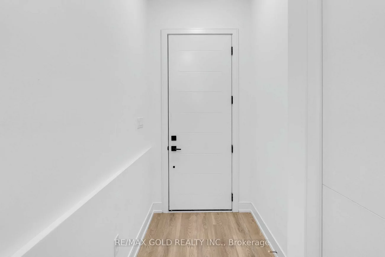 26, Desiree, Bolton West, Caledon