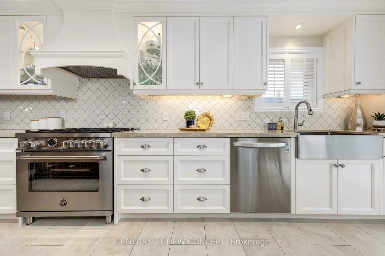 32, Strawberry Hill, Bolton East, Caledon