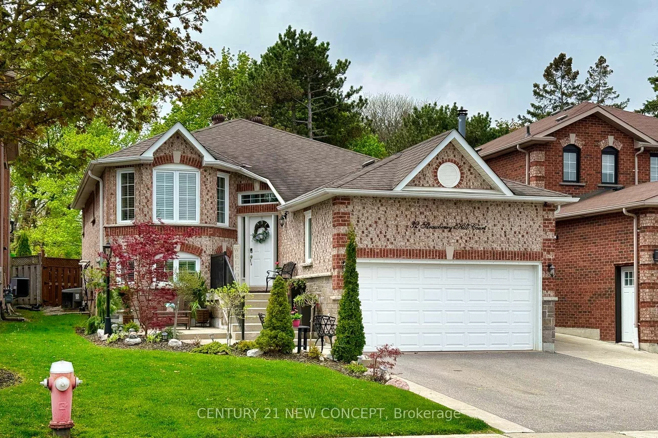 32, Strawberry Hill, Bolton East, Caledon