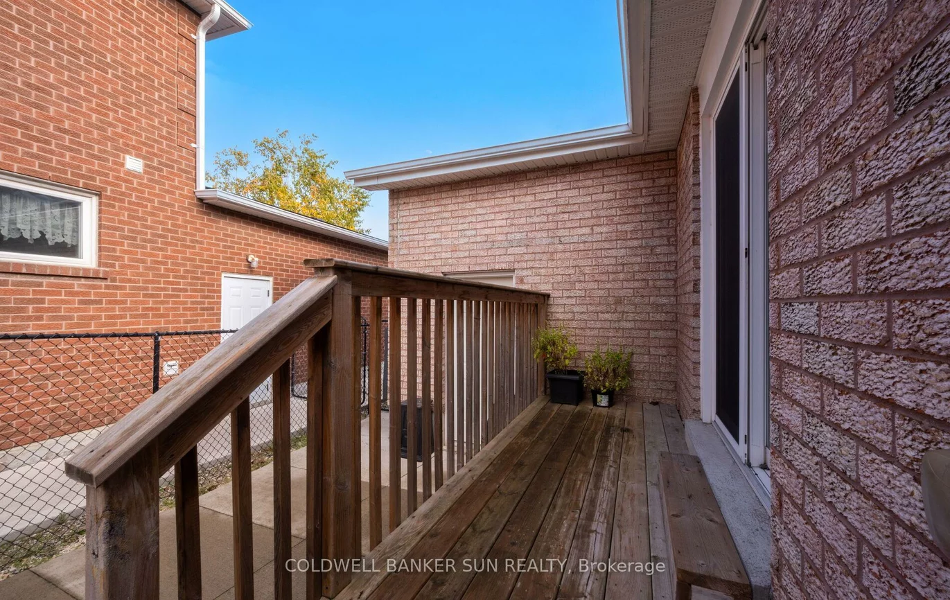 10, Corsham, Bolton East, Caledon