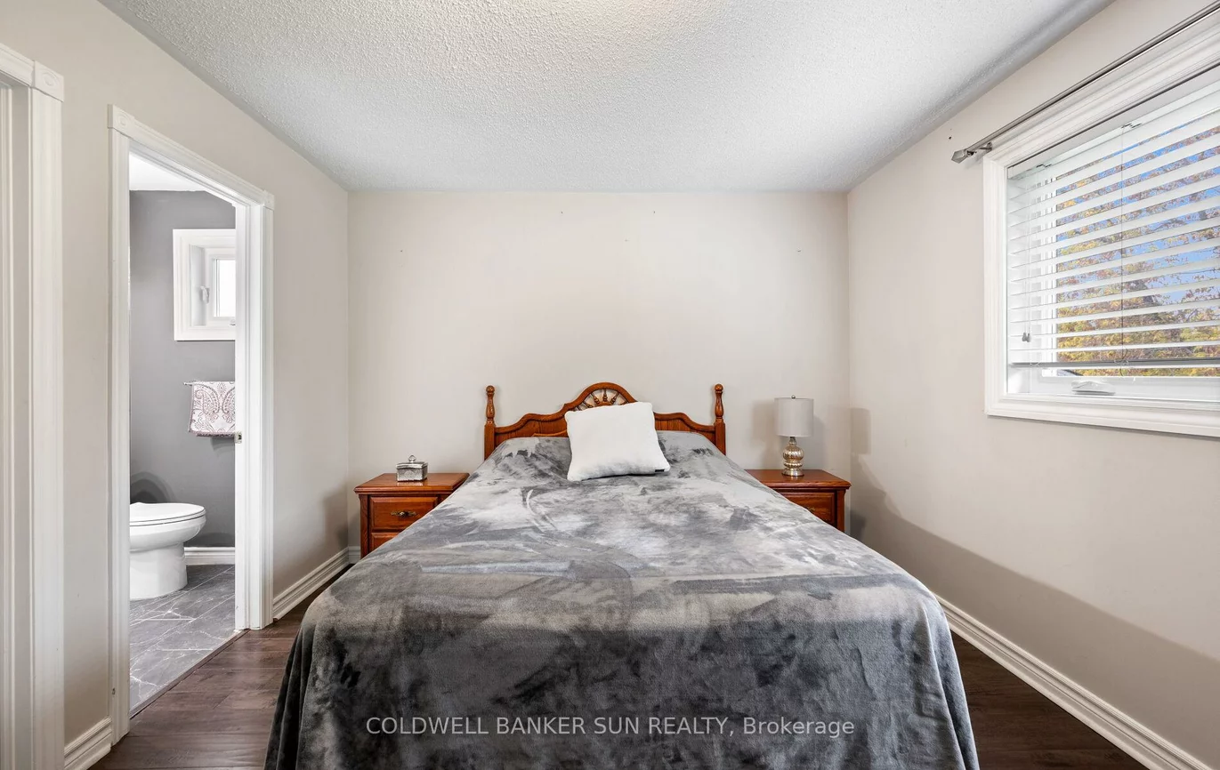 10, Corsham, Bolton East, Caledon