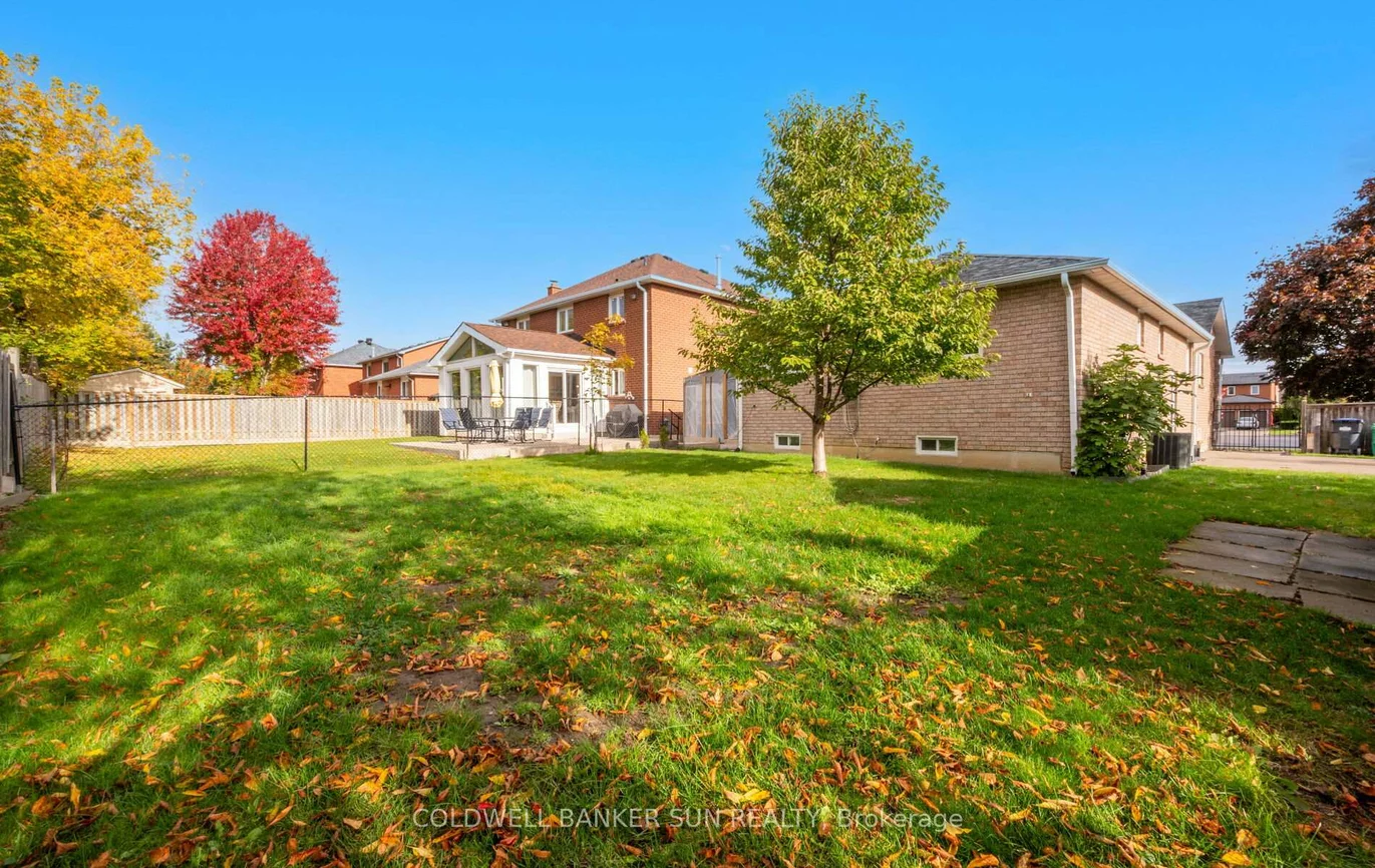 10, Corsham, Bolton East, Caledon