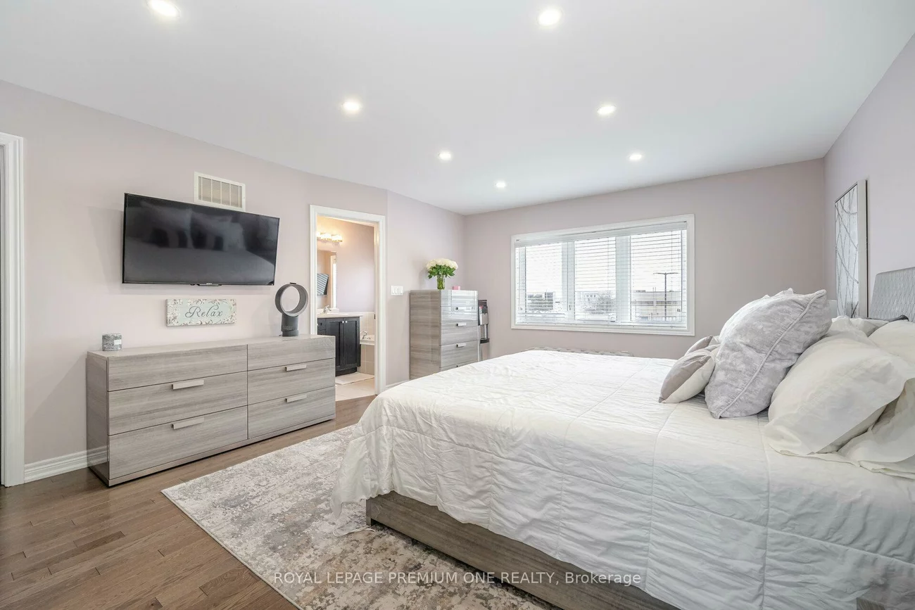 110, Morra, Bolton East, Caledon