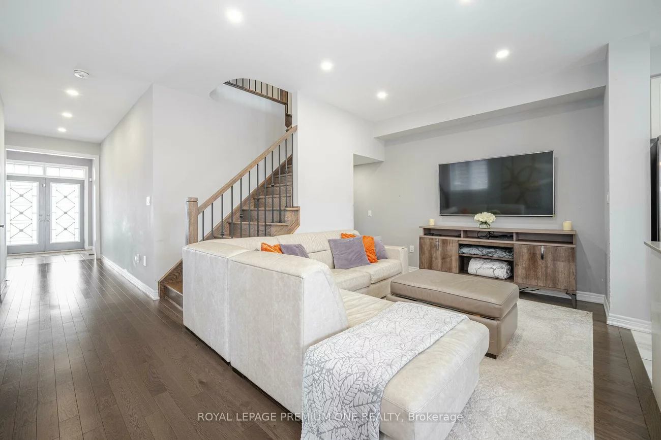 110, Morra, Bolton East, Caledon