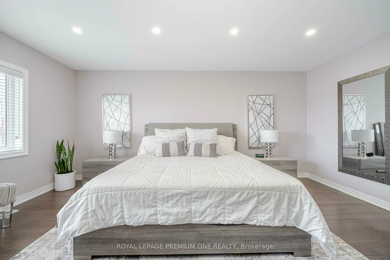 110, Morra, Bolton East, Caledon