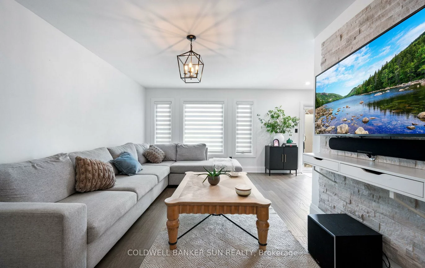 13, Rustic, Bolton East, Caledon