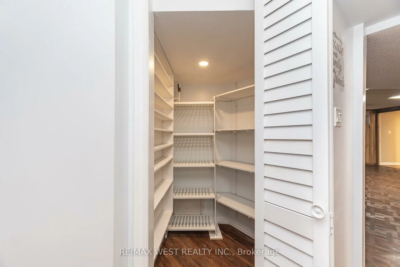 47, Elizabeth, Bolton West, Caledon