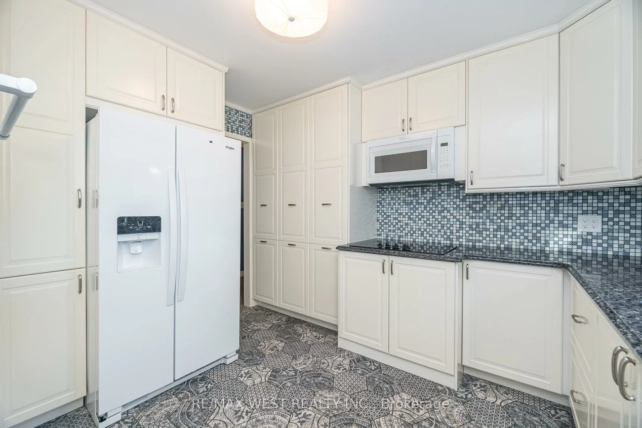 47, Elizabeth, Bolton West, Caledon