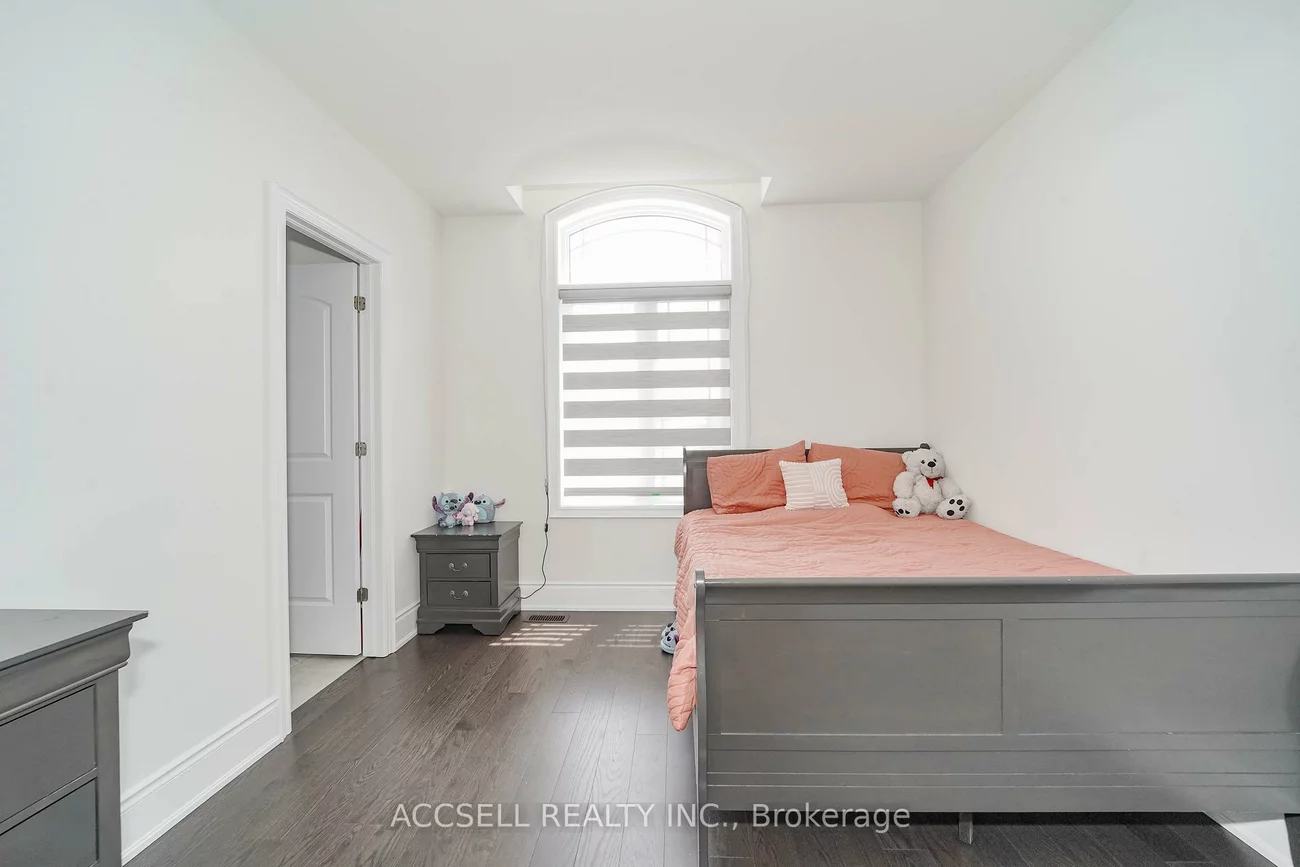 95, James Walker, Caledon East, Caledon