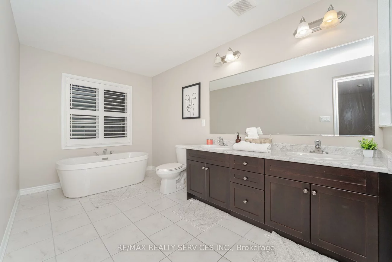 94, Newhouse, Rural Caledon, Caledon