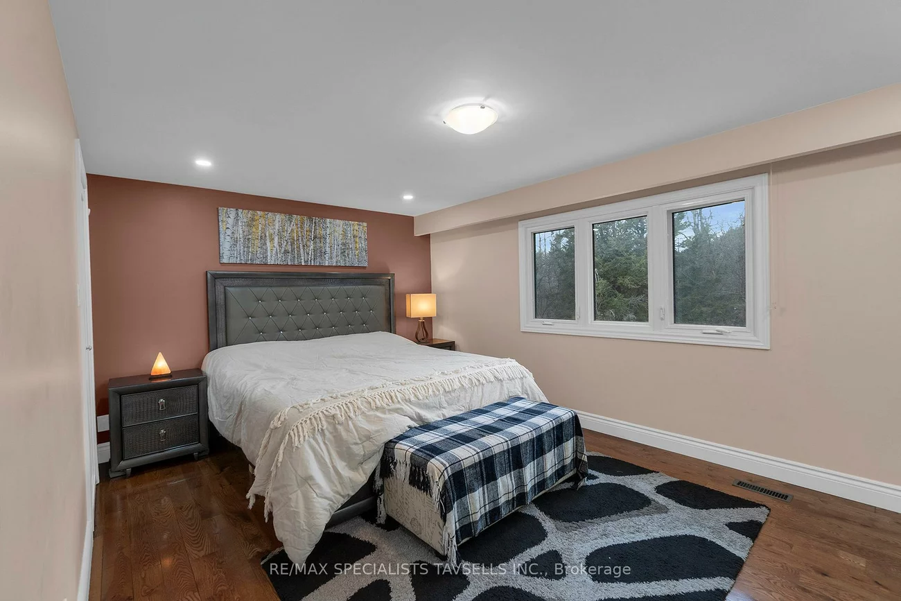 1677, Vaughan, Caledon Village, Caledon