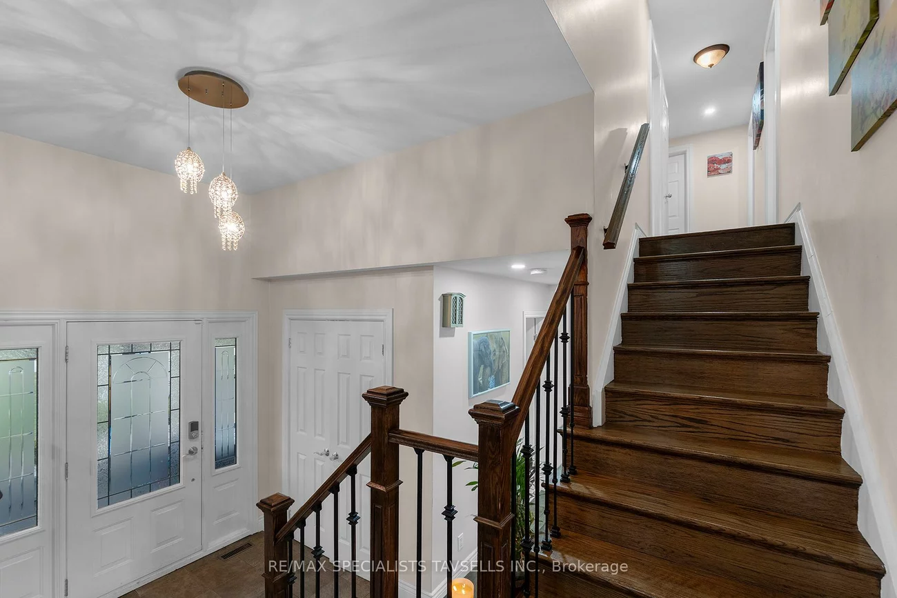 1677, Vaughan, Caledon Village, Caledon