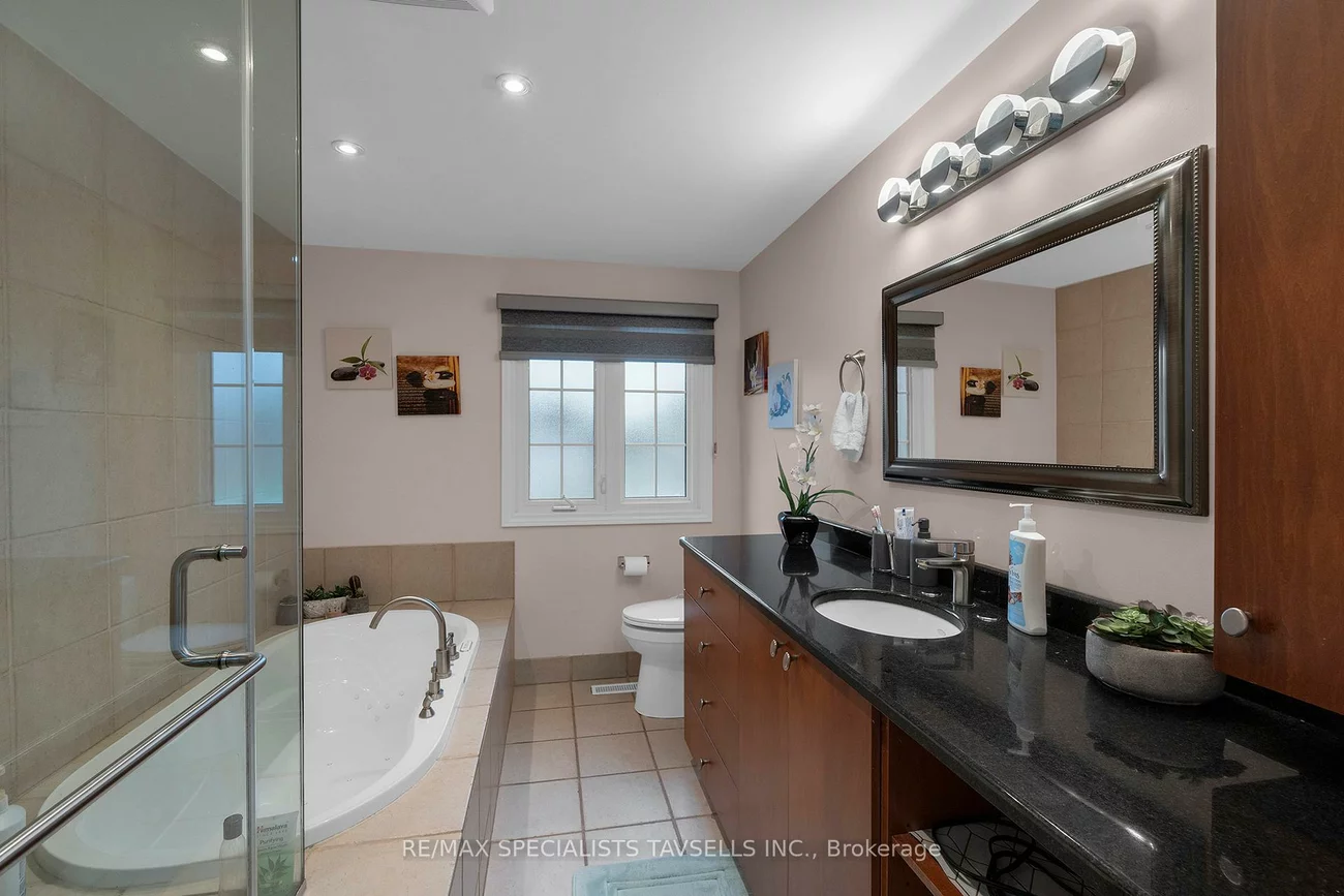 1677, Vaughan, Caledon Village, Caledon