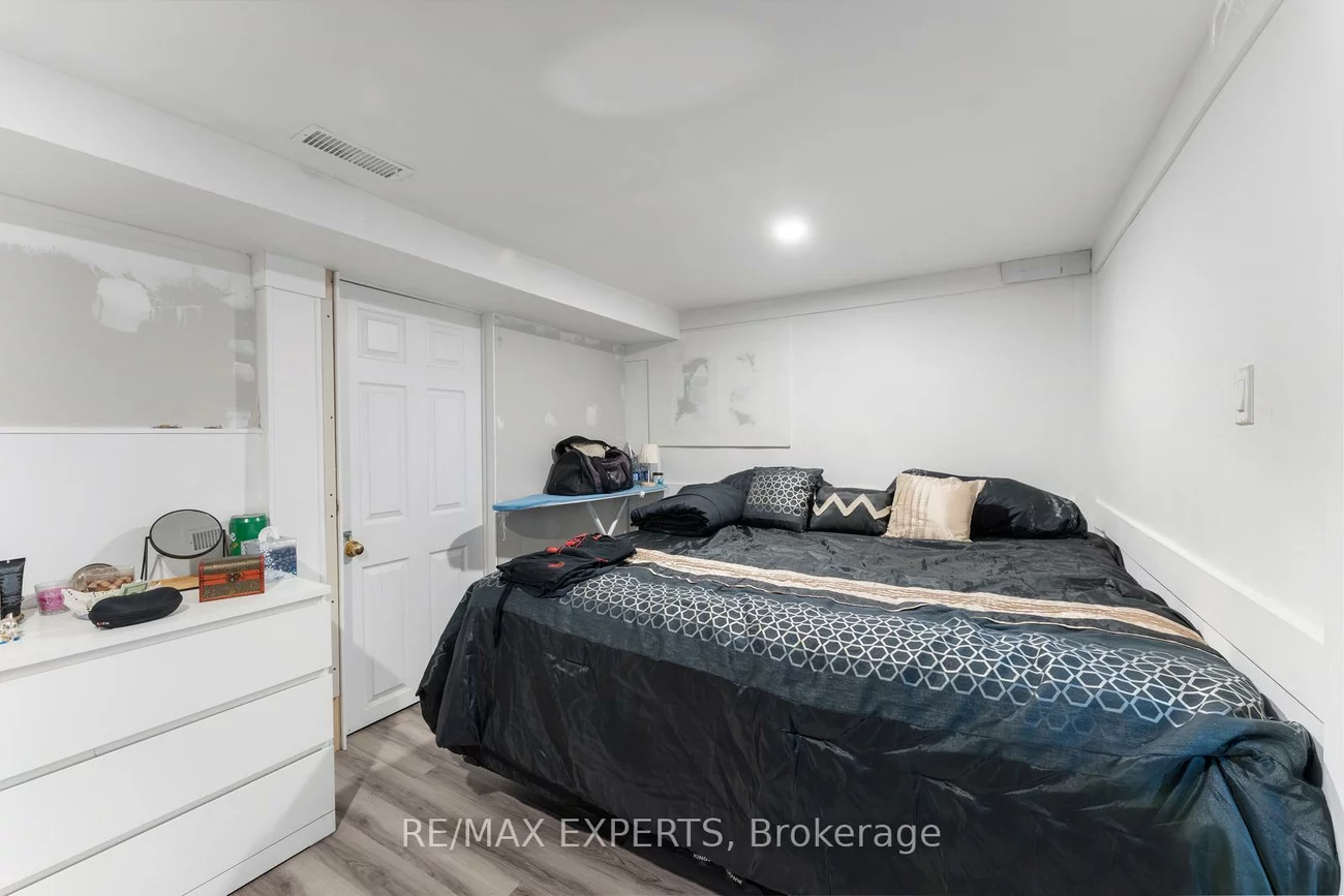 142, King, Bolton East, Caledon