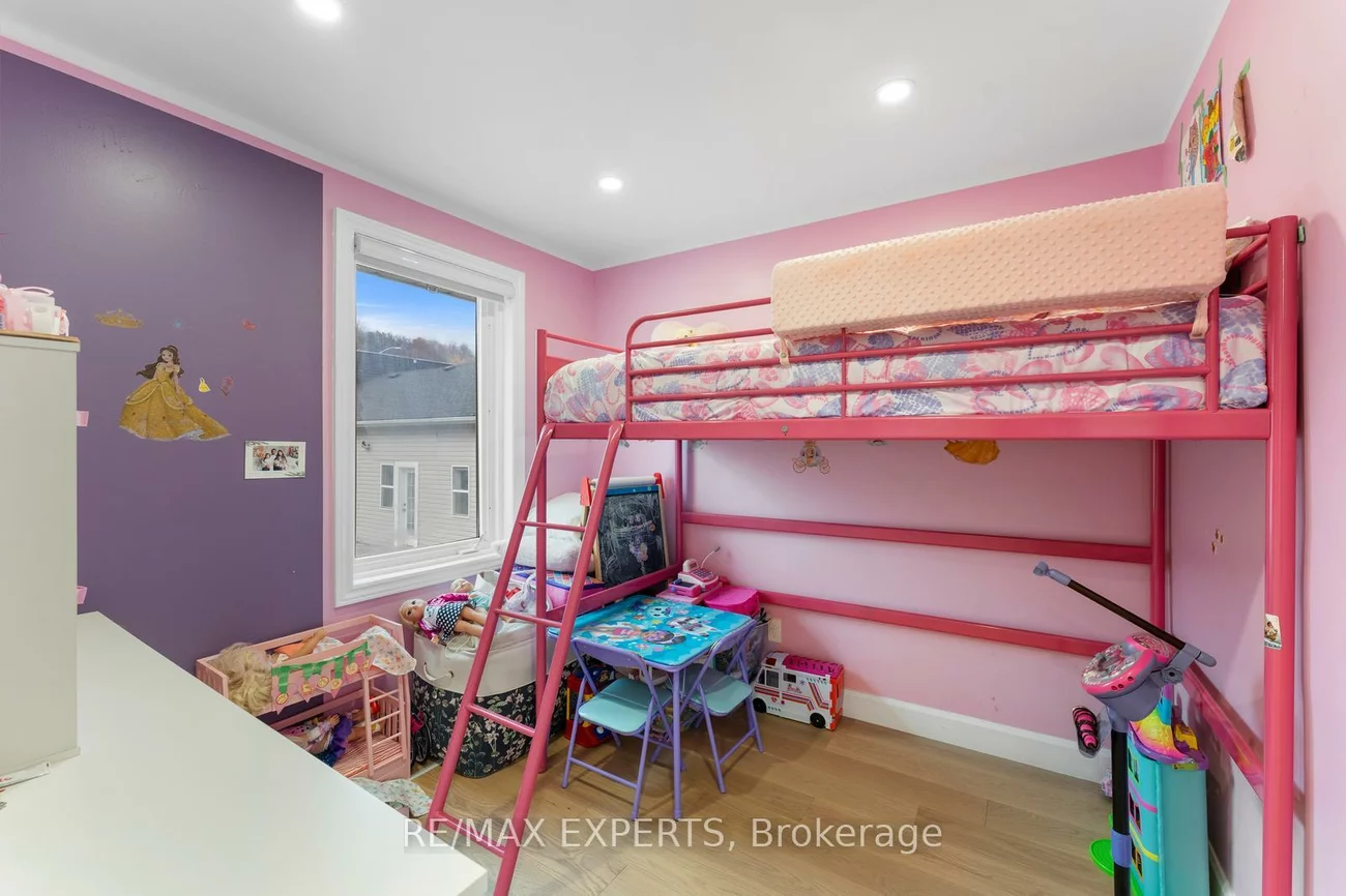 142, King, Bolton East, Caledon