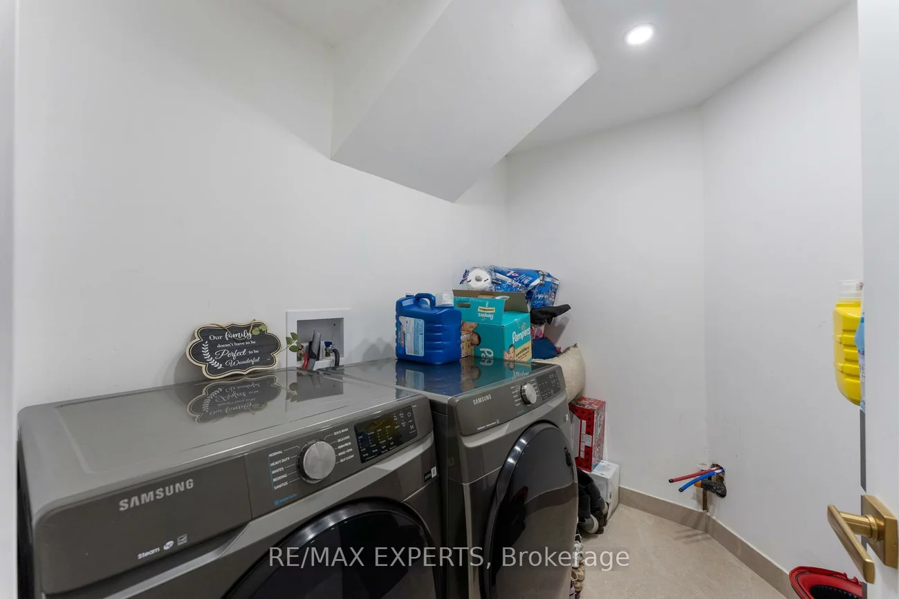 142, King, Bolton East, Caledon