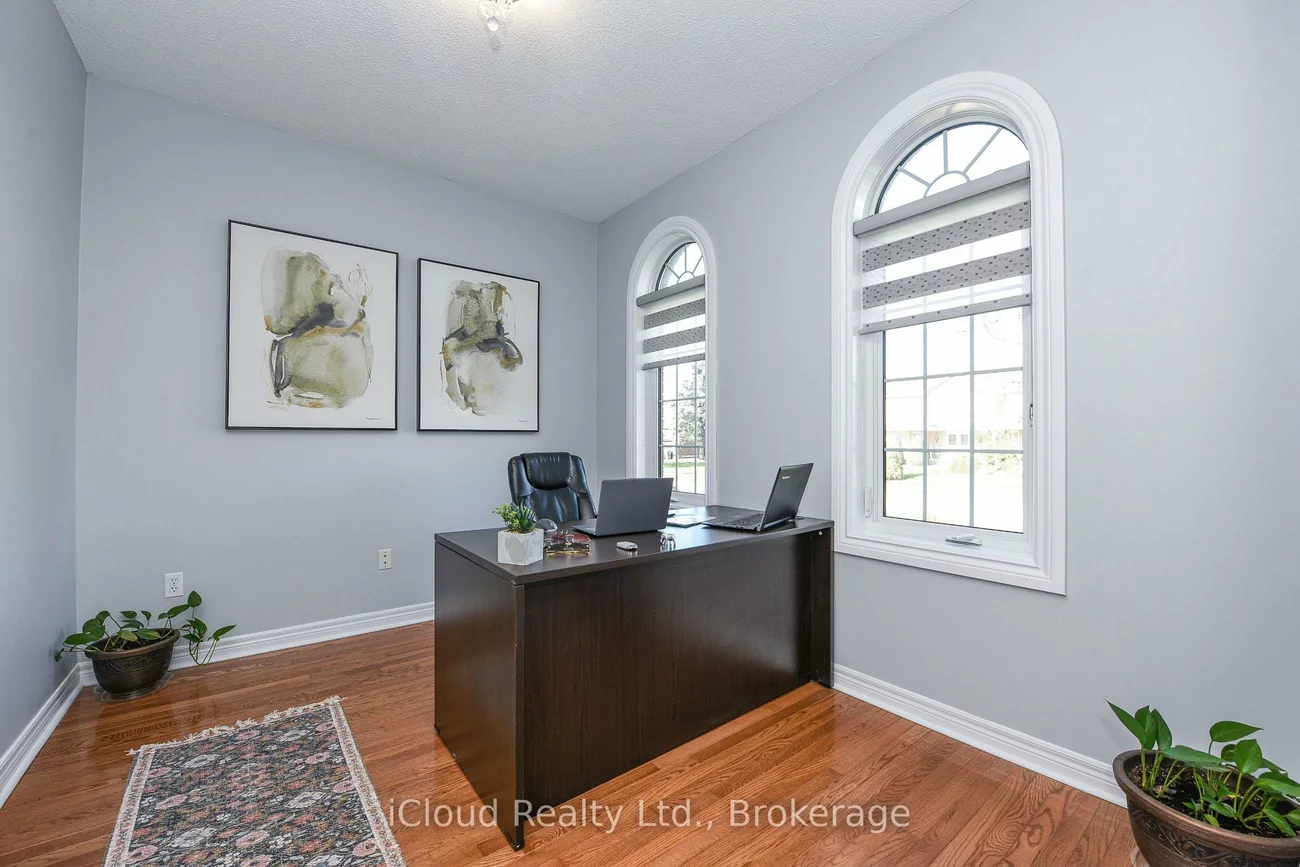 25, Giles, Caledon Village, Caledon