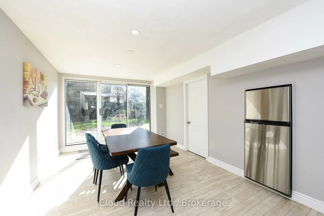 25, Giles, Caledon Village, Caledon