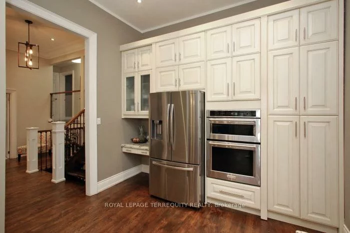 353, Kingsview, Bolton North, Caledon