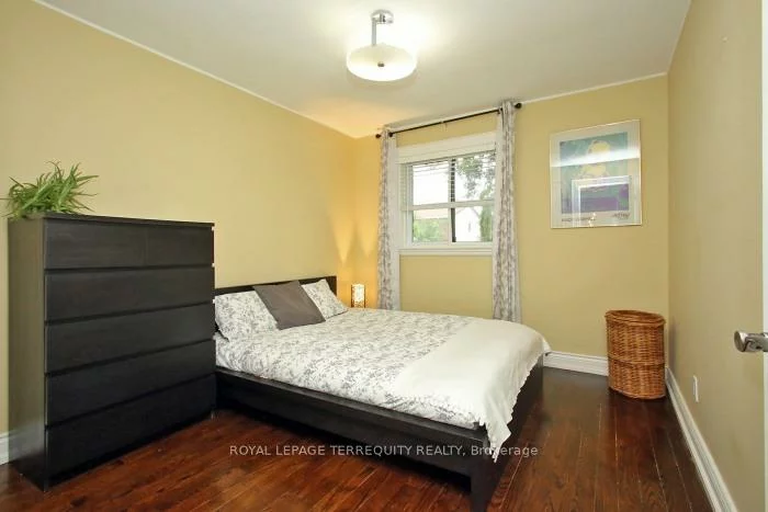 353, Kingsview, Bolton North, Caledon