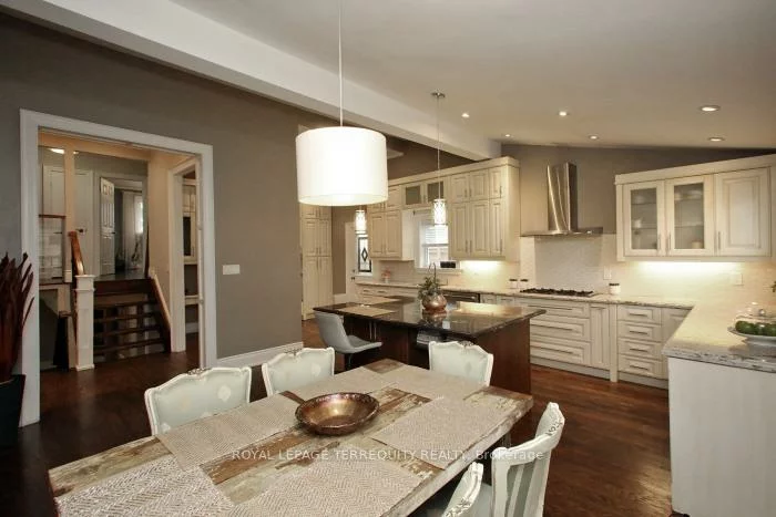 353, Kingsview, Bolton North, Caledon