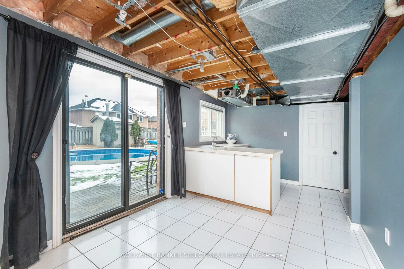 427, Kingsview, Bolton North, Caledon