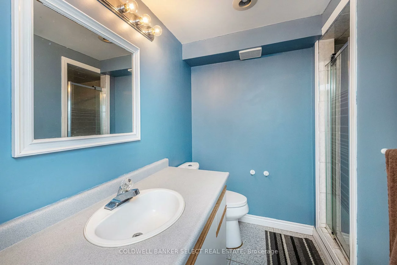 427, Kingsview, Bolton North, Caledon