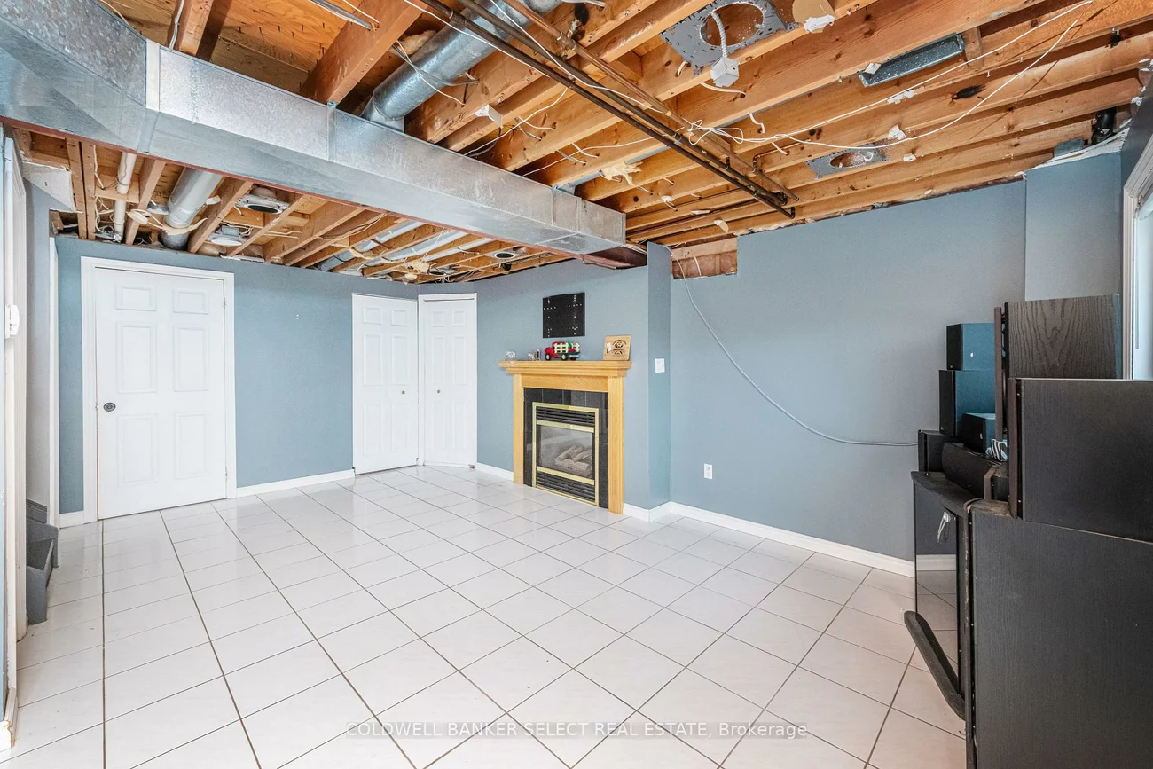 427, Kingsview, Bolton North, Caledon