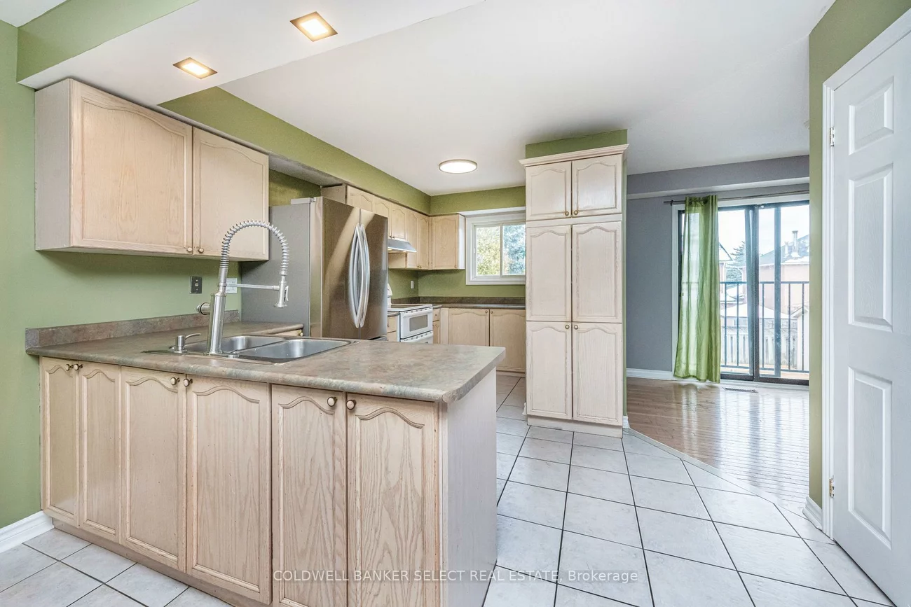 427, Kingsview, Bolton North, Caledon