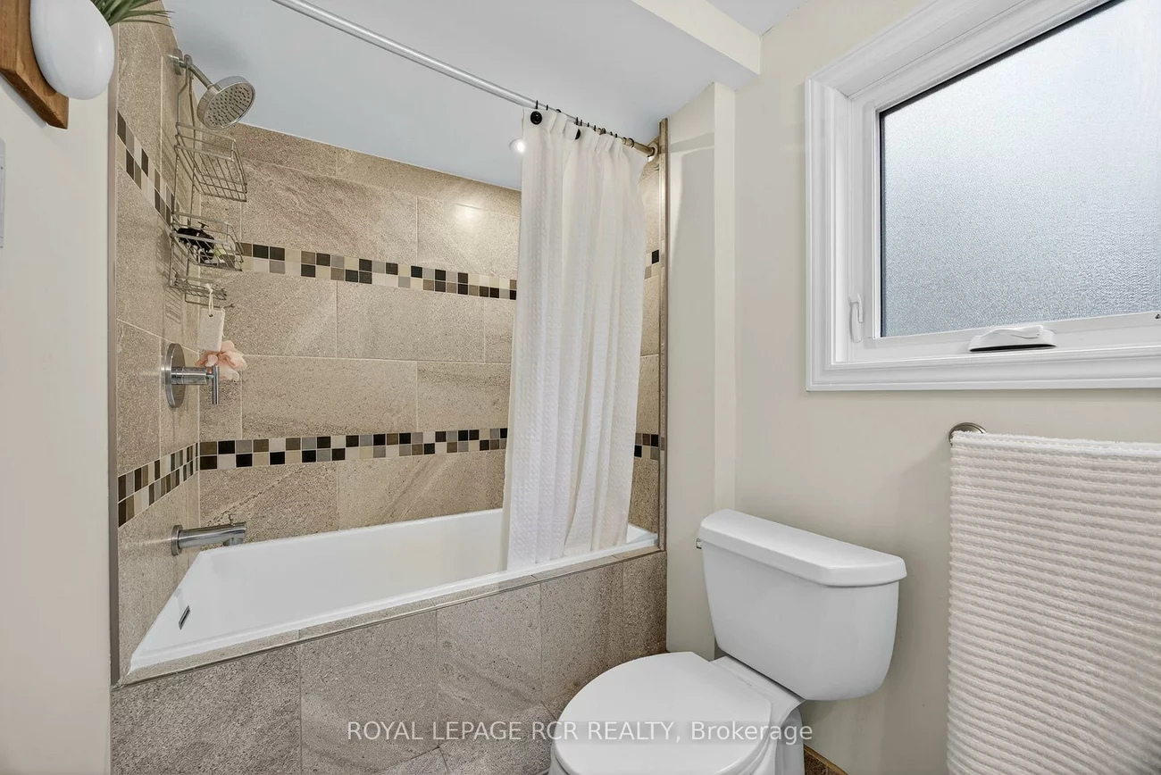 88, Walker, Caledon East, Caledon