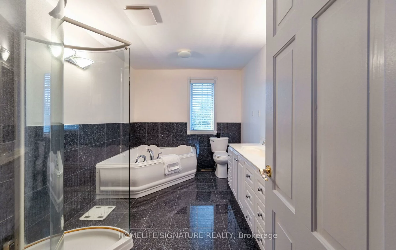 28, Walton, Palgrave, Caledon