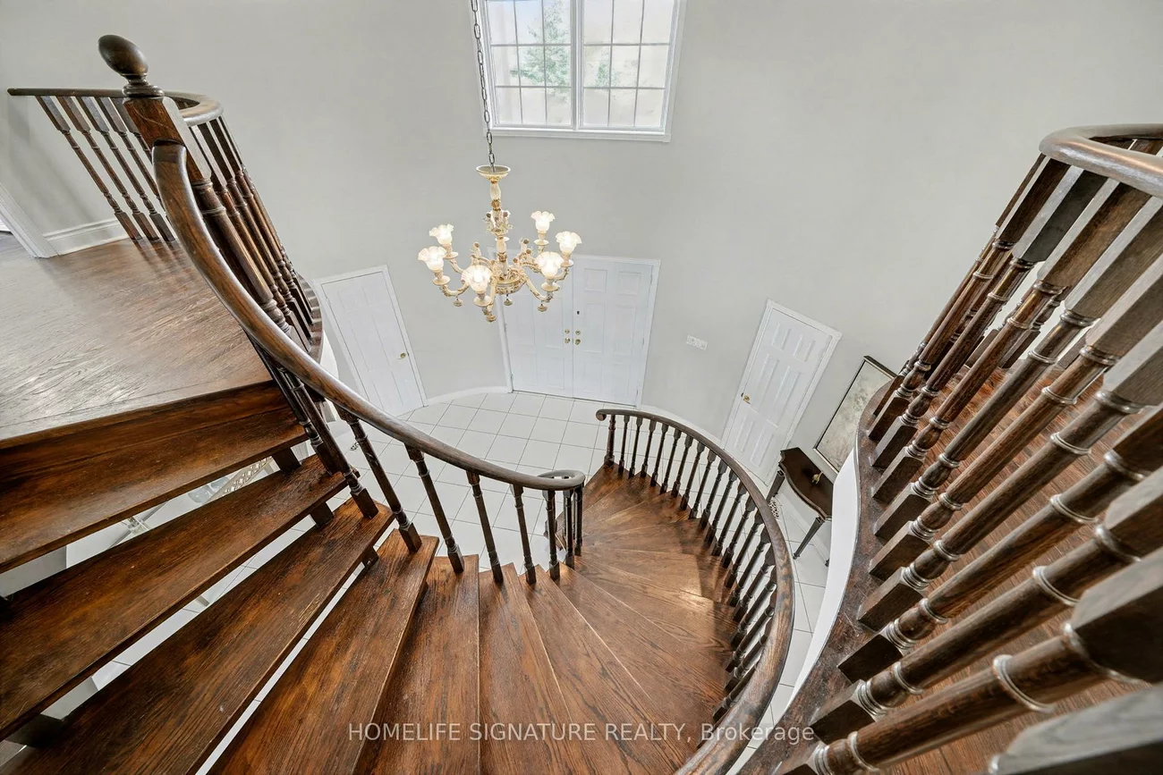 28, Walton, Palgrave, Caledon