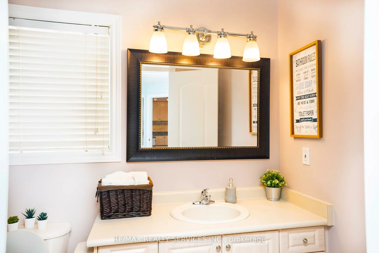 44, Edgar, Bolton East, Caledon