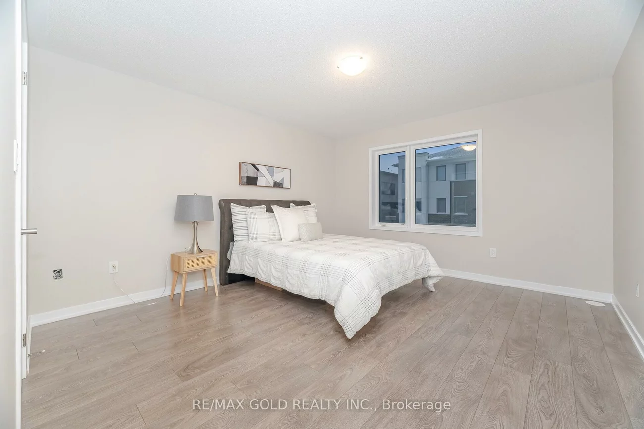 19, Lambert, Bolton East, Caledon