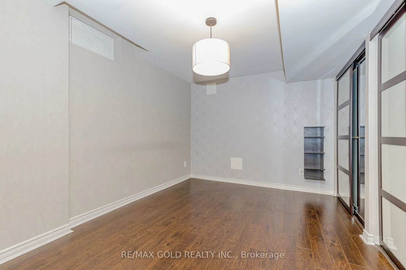 38, Esposito, Bolton East, Caledon