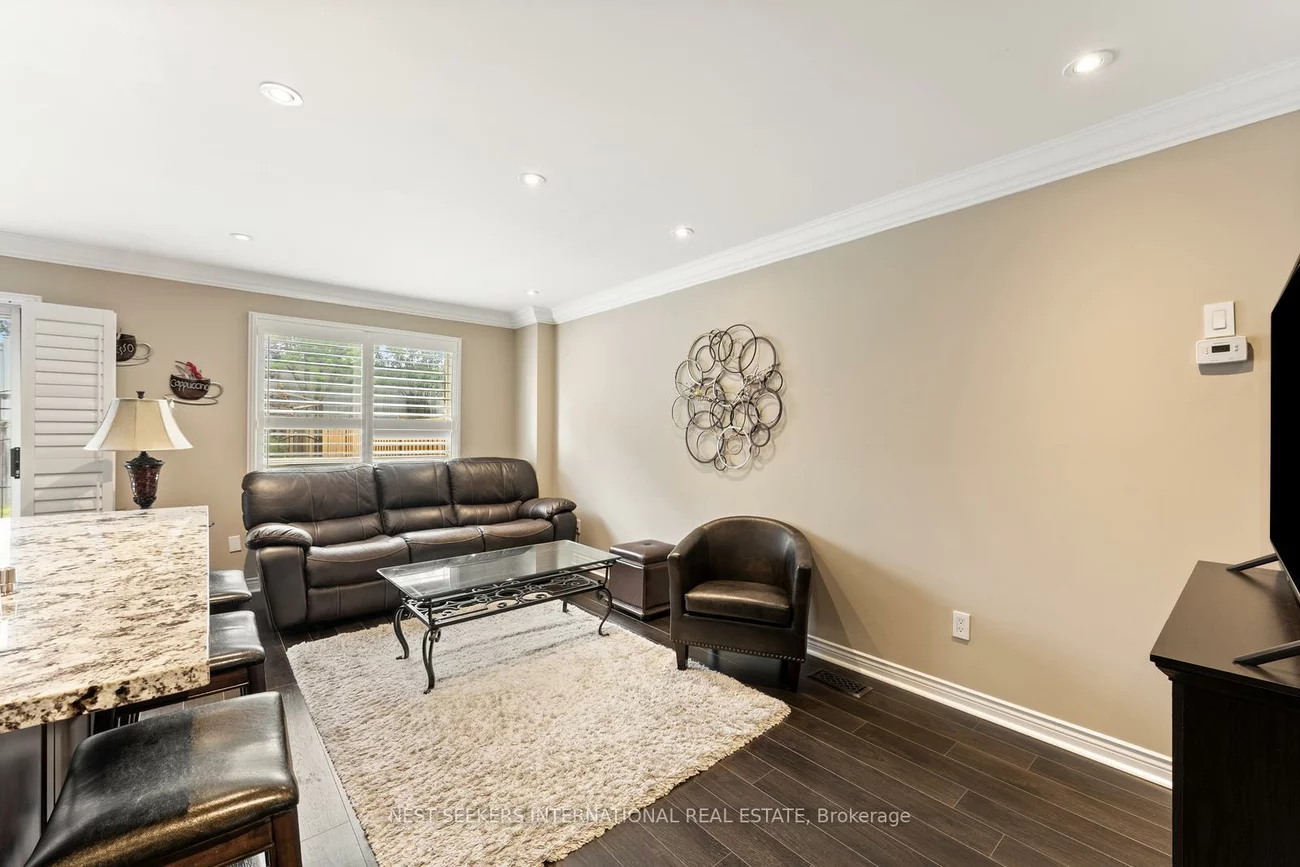 46, Waterbury, Bolton East, Caledon