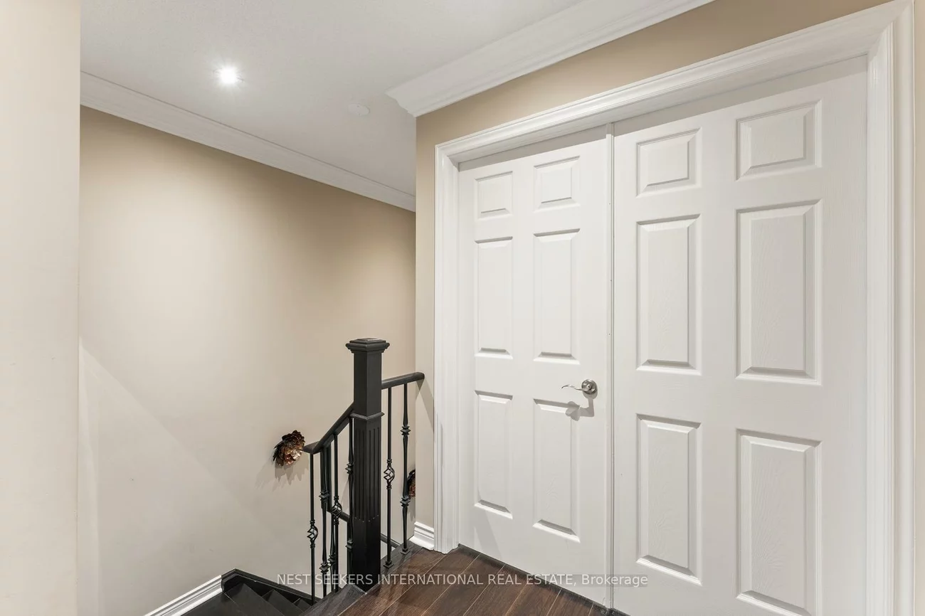 46, Waterbury, Bolton East, Caledon