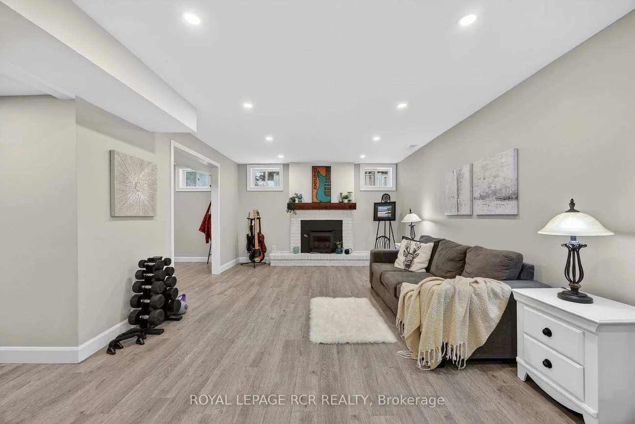 17, Arlow, Mono Mills, Caledon