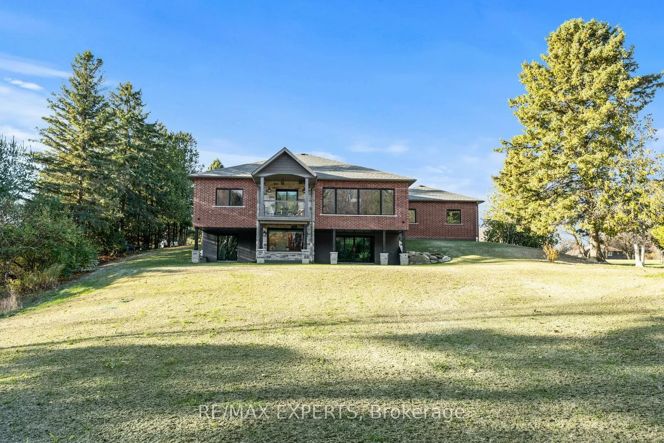 211, Pine, Palgrave, Caledon